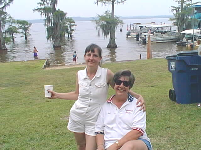 JEAN&CAROL.jpg (85624 bytes)