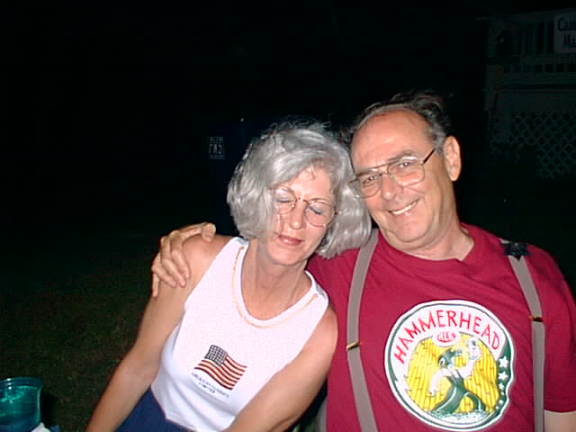 JOYCE&JOE.jpg (40719 bytes)