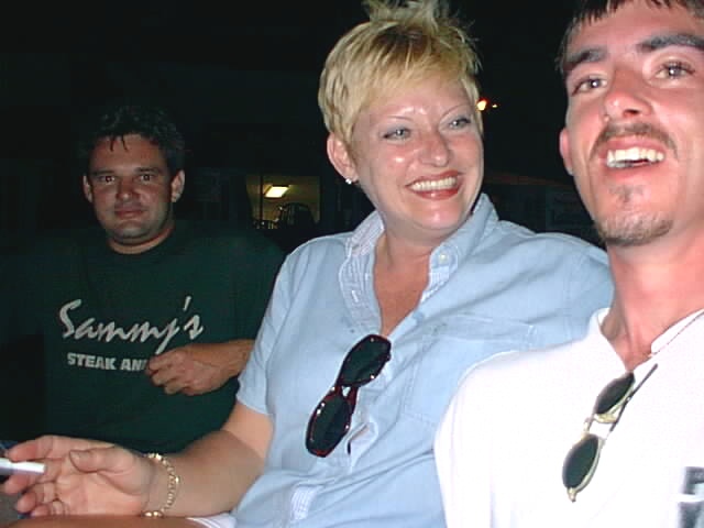 anita&jr.jpg (60354 bytes)