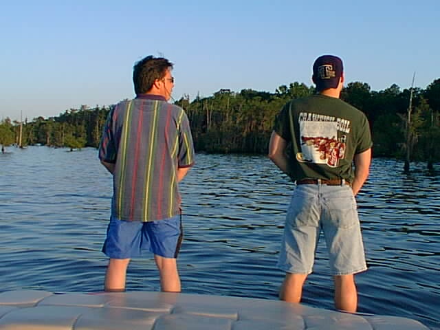 mike&tim.jpg (82227 bytes)