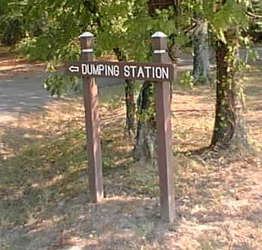 dumping1.jpg (35916 bytes)