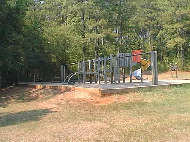 play ground.jpg (60856 bytes)