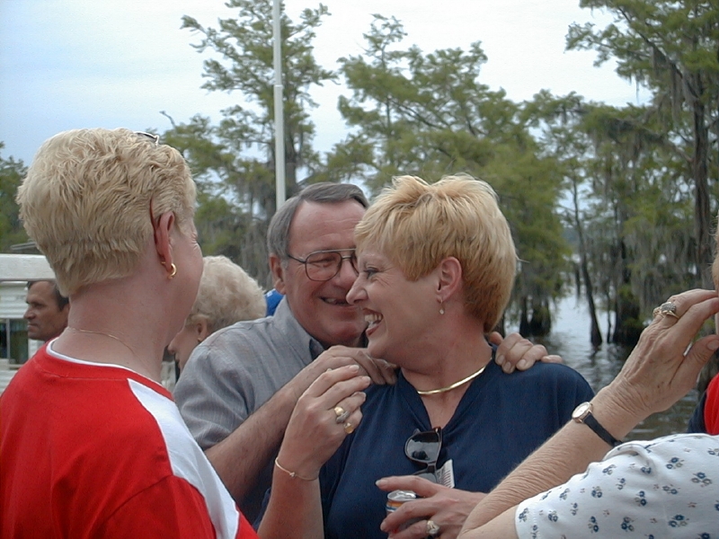 800anita.jpg (384568 bytes)