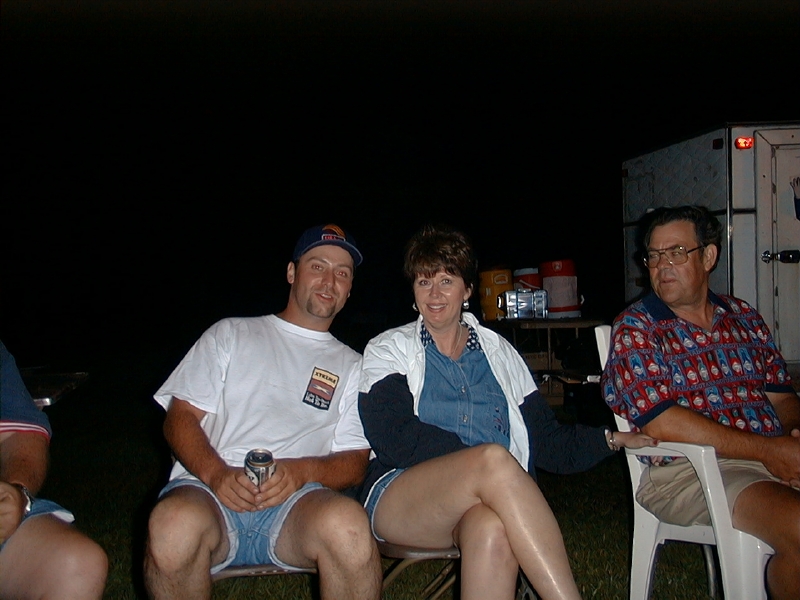 800cory-wanda-danny.jpg (294720 bytes)